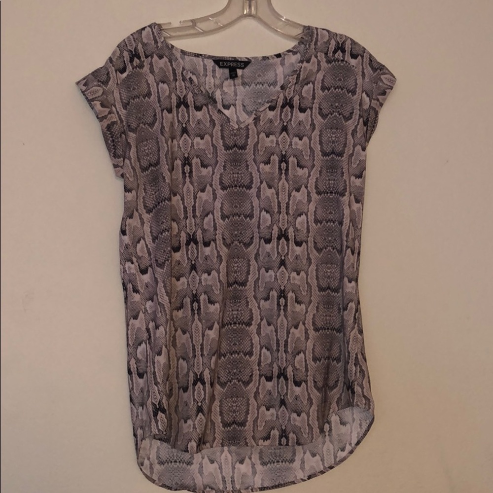 Express snake print v-neck polyester blouse